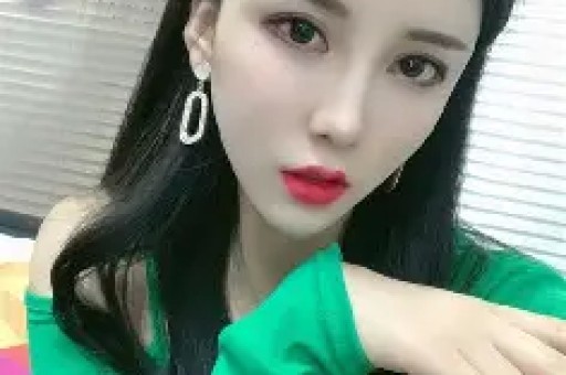 又曝4大瓜！因情伤割腕、知名女星退圈、减肥进急诊 黄晓明最意外