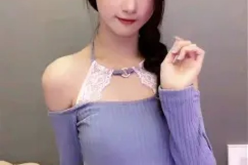这个坚强面对绝症的少女形象不仅让