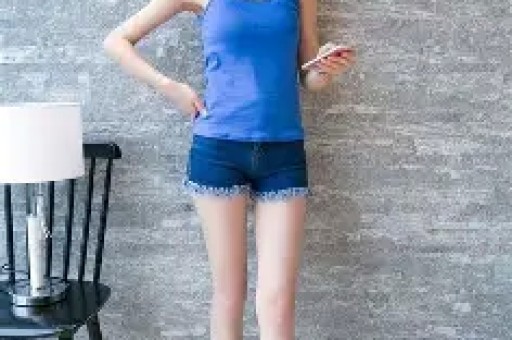 承诺满足网友任意要求 女网红恐翻车：被要顶配电脑